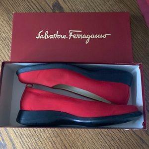 SALVATORE FERRAGAMO SPORT FLAT SHOES SIZE 39 1/2 B .